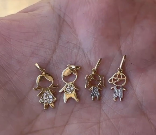 Joias para Crianças: Pingentes de Ouro que Encantam e Celebram a Infância